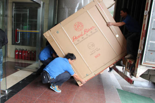 北湖钢琴贵重工艺品无忧运